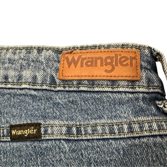 Wrangler Blue High-Rise Mom Denim Style - Picture 6 of 12
